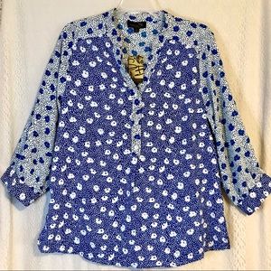 NWT Suzanne Betro Blue Floral Print Top- Small